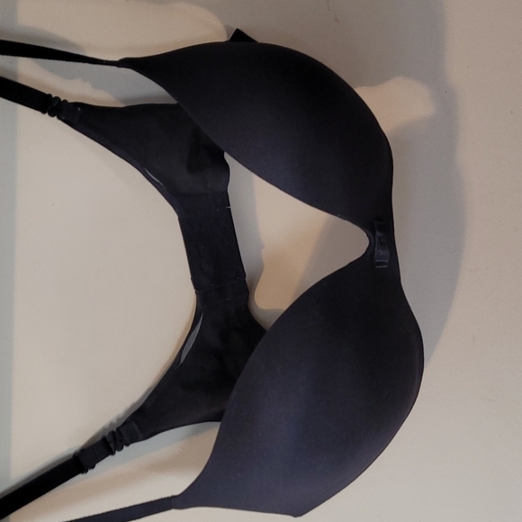 Victoria's Secret Other - Victoria Secret bra 38C great condition